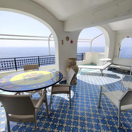 Casa La Scogliera Apartamento Praiano
